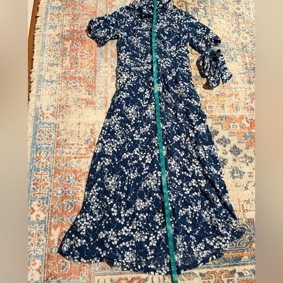 Fat Face floral print short-sleeved tie-waist button-up midi shirtdress - Picture 4 of 9